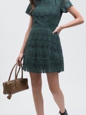 Blu Pepper Dark Green Lace Tiered Mini Dress Size Small EUC